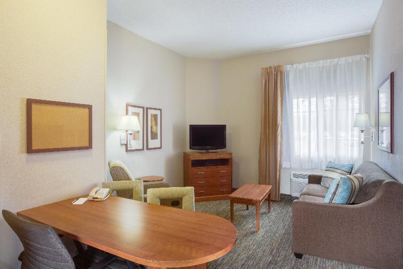 Candlewood Suites Virginia Beach Town Center By Ihg Exterior photo