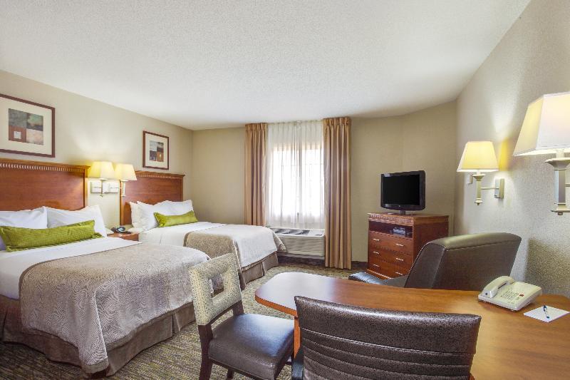 Candlewood Suites Virginia Beach Town Center By Ihg Exterior photo